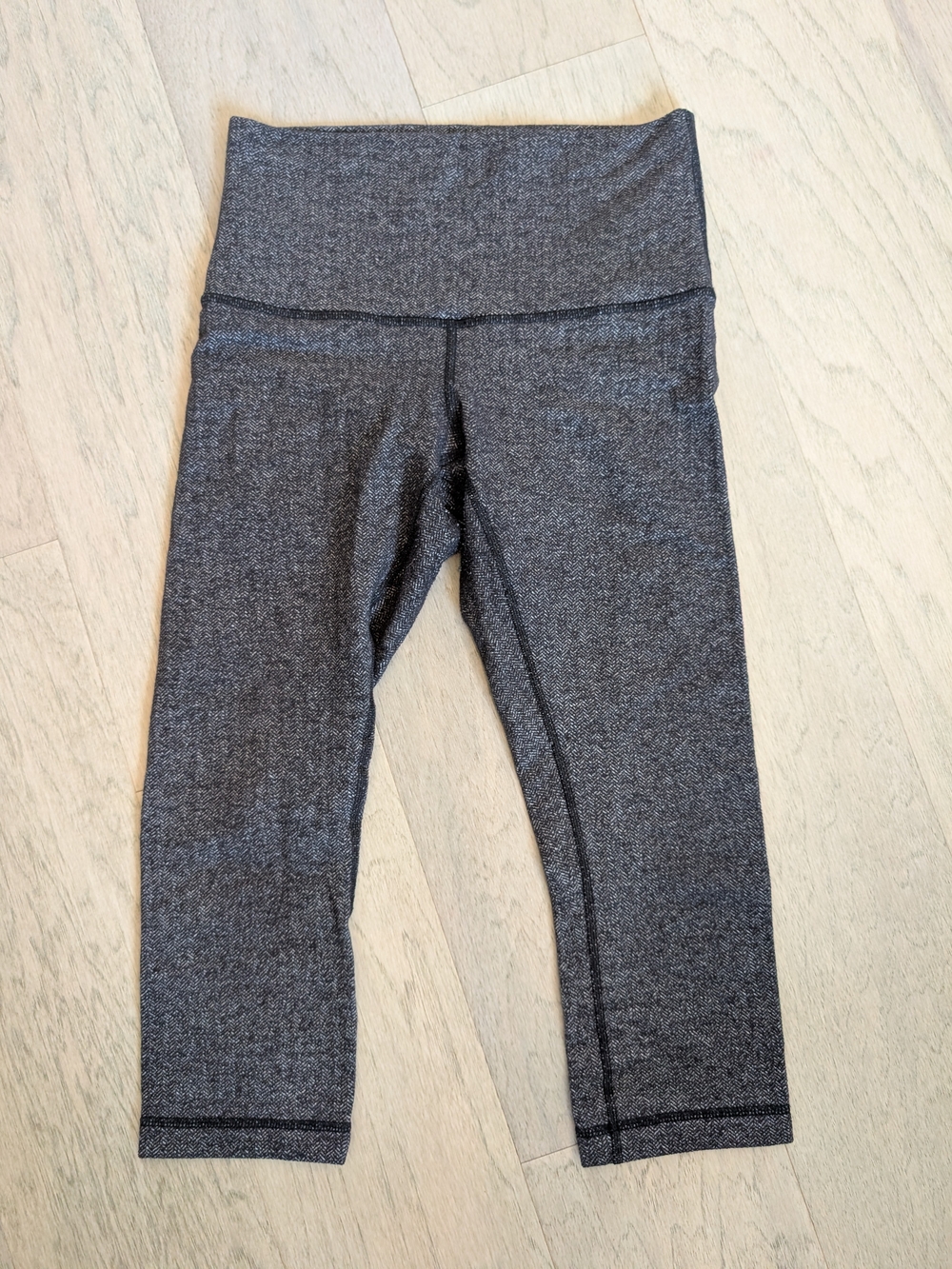 lululemon athletica High-Rise Heathered Charcoal Capris